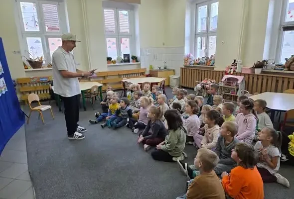Dzień Głośnego Czytania w Szkole Podstawowej nr 2 w Mogilnie