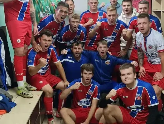 Kujawianka wygrywa w Piechcinie 4:1. Hat-trick Banasika i sędziowski incydent