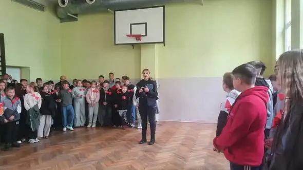 Policja z Lipna uczyła dzieci, jak nie dać się hejtowi i chronić prywatność w sieci