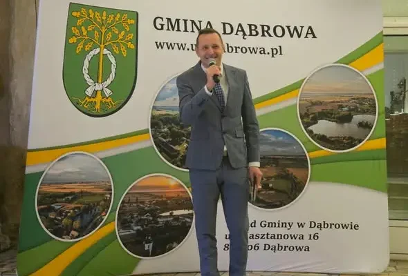 Gminny Dzień Edukacji Narodowej w Gminie Dąbrowa – nagrody i wyróżnienia dla nauczycieli